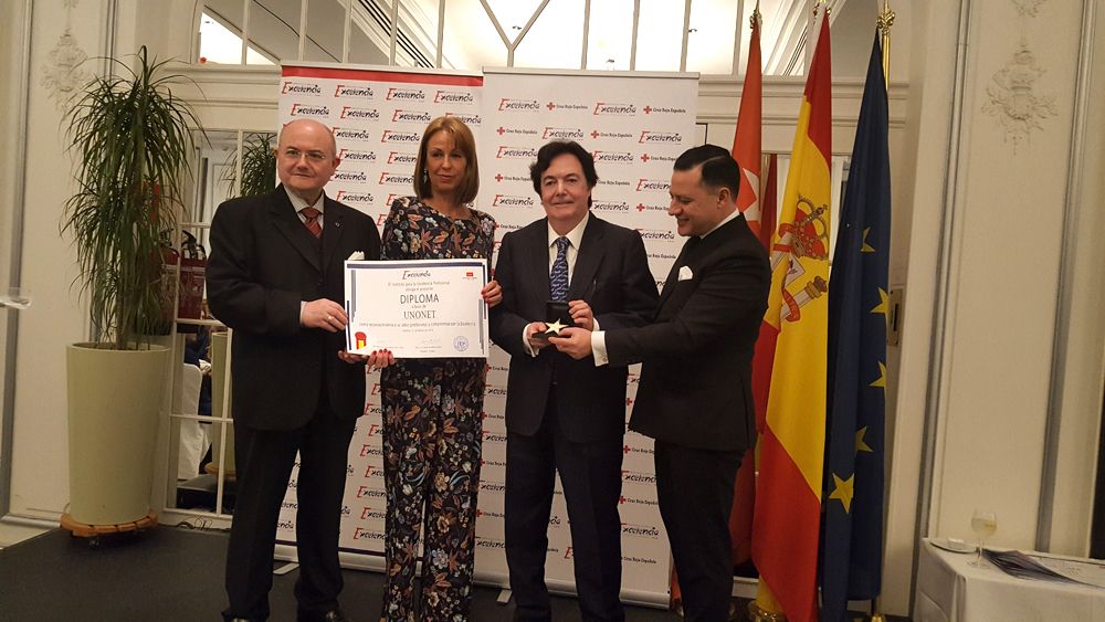 Entraga de la Estrella de Oro a la Excelencia profesional a Unonet Marketing Online La Agencia de Marketing Online Unonet premiada por Aedeec con medalla de oro europea al mérito en el trabajo