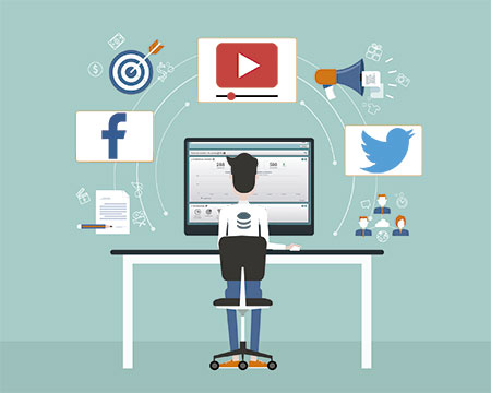 Community Manager gestionando redes sociales